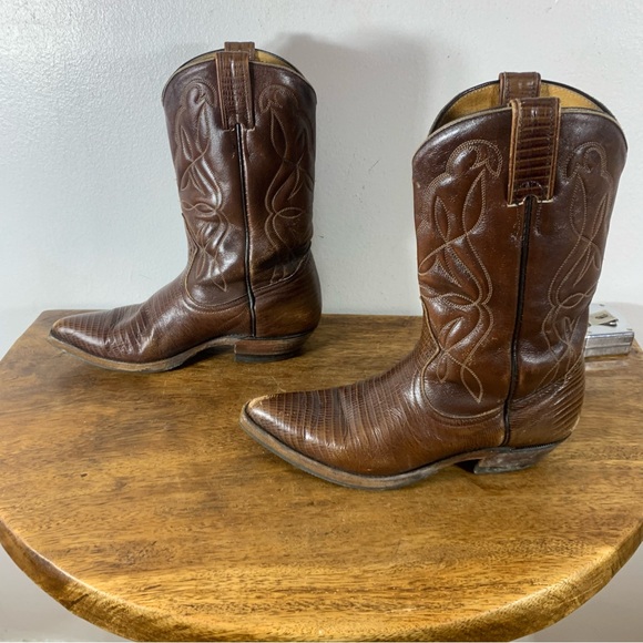 Vintage made in Canada cowboy leather boots - Picture 4 of 11